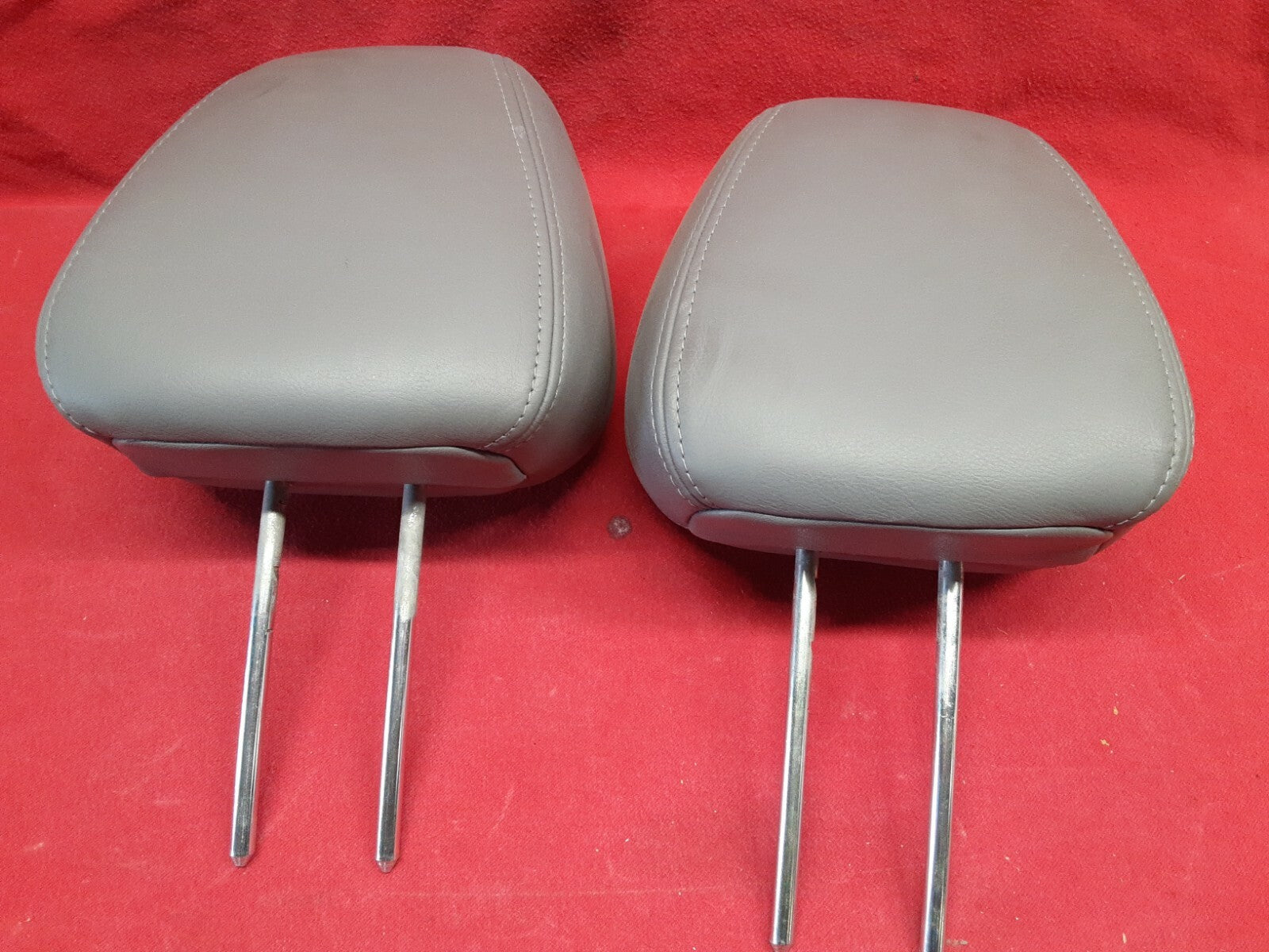 2004 2005 2006 Acura MDX Touring FRONT Left & Right Headrest Set Moon Lake Gray