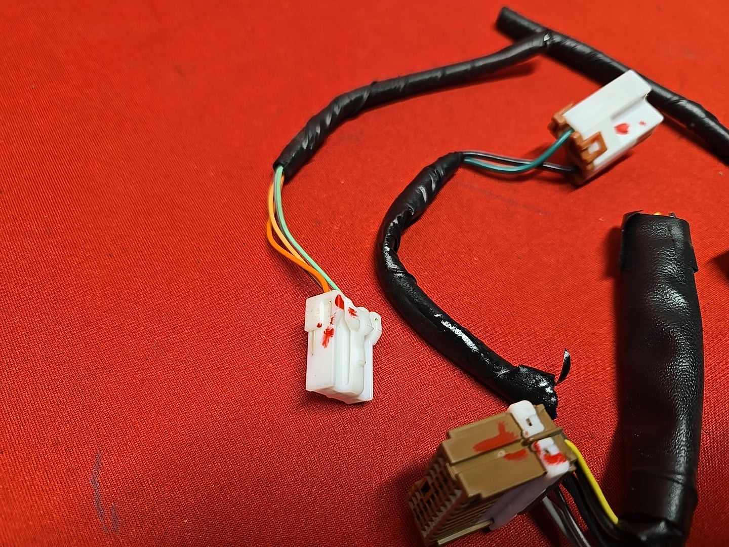2011 Kia Sorento Center Dash Auxiliary USB Port Dual 12v Plug - PIGTAIL WIRES