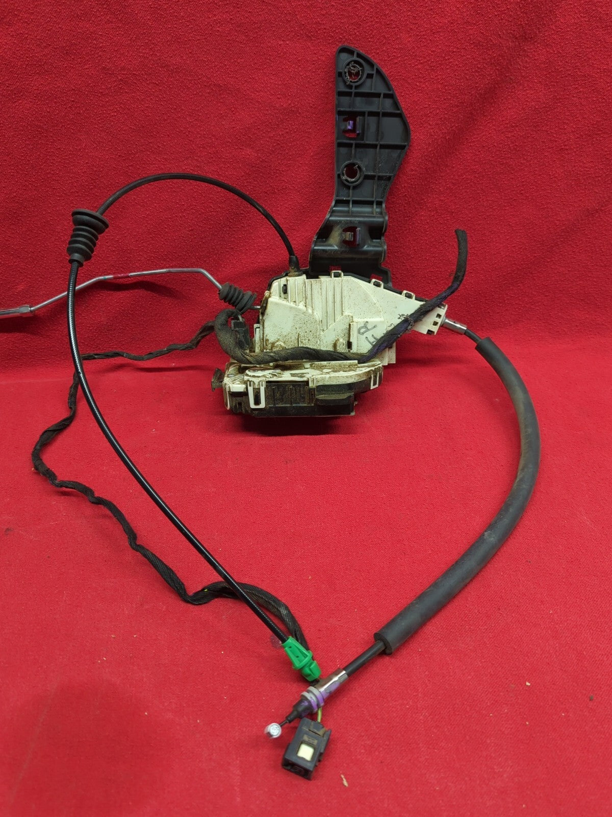 2011 - 2019 Dodge Journey FRONT RIGHT PASSENGER Door Latch Lock Actuator 