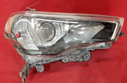 2014 - 2018 Toyota 4Runner Headlight Right Passenger / RH - ALL TABS GOOD
