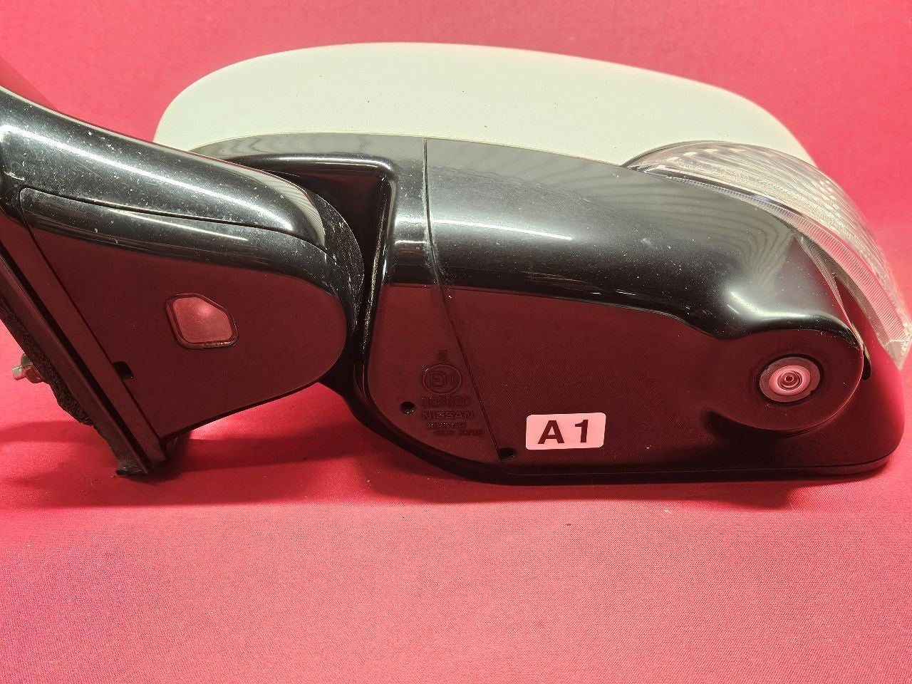 2011 2012 Infiniti QX56 LEFT DRIVER Door Wing Mirror QAA Moonlight White Pearl