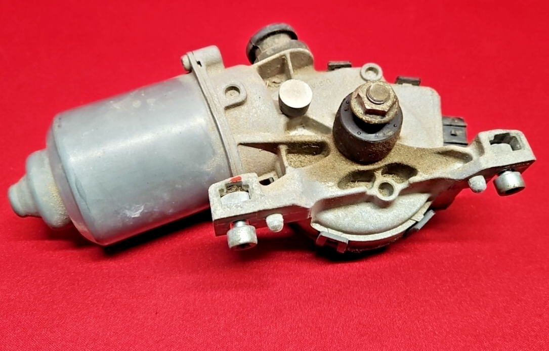 2011 - 2013 Dodge Durango Jeep Grand Cherokee FRONT Windshield Wiper MOTOR ONLY