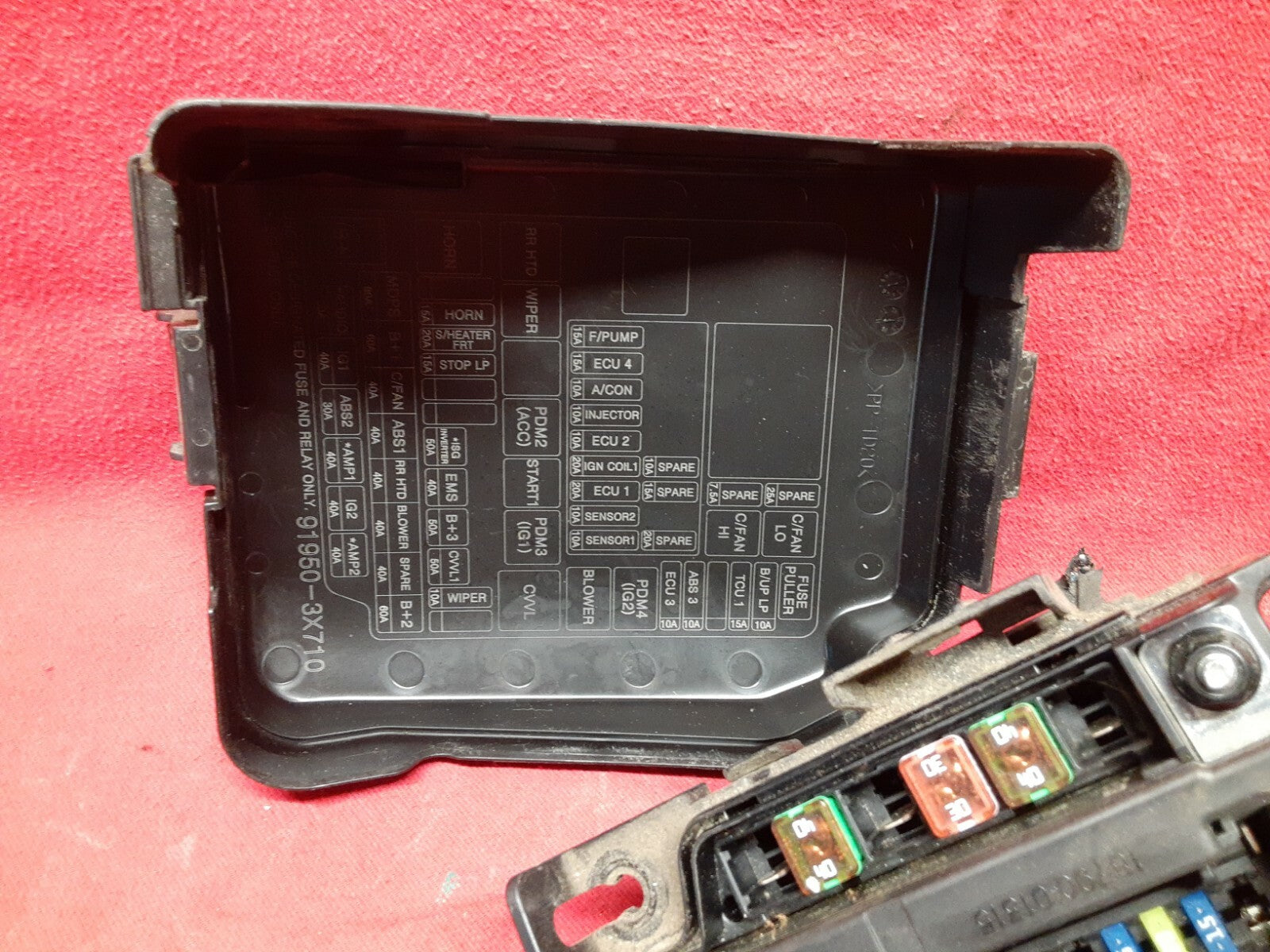 2011 2012 Hyundai Elantra Engine Fuse Box Relay Junction Block 91205-3X221