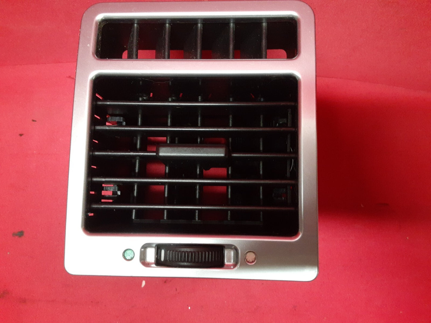 2003 - 2006 Range Rover HSE RIGHT OUTER Dash Air Vent Register JVE000041