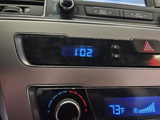 2015-2017 Hyundai Sonata Dash Hazard Information Digital Clock Display Screen
