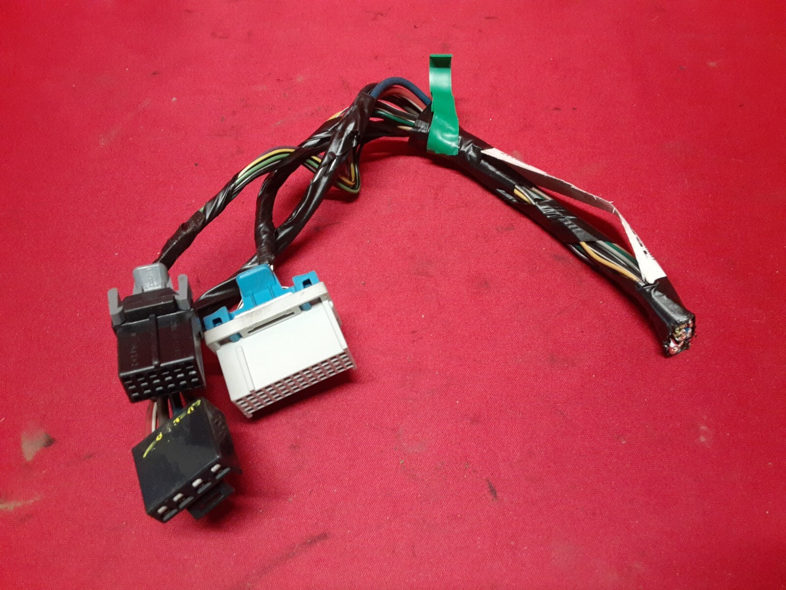 2006 2007 Cadillac CTS REAR Left or Right Door Lock Module 15251256   PIGTAILS