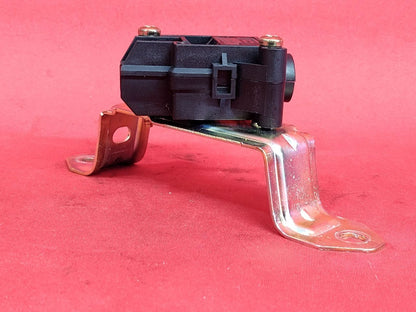 2001-2004 Ford Escape XLS XLT Fuel Pressure Inertia Cut-Off Cut Off Switch
