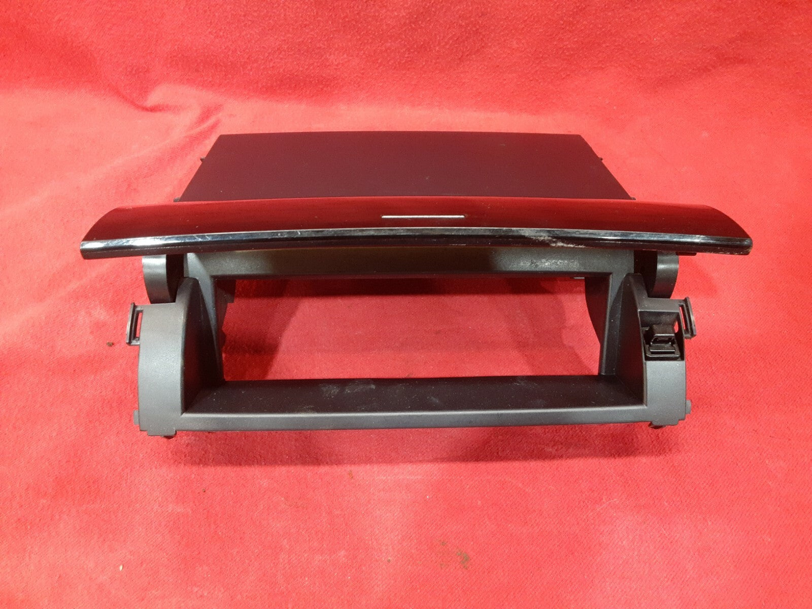 2004 2005 2006 2007 2008 2009 Toyota Prius Center Dash Cluster Trim Compartment