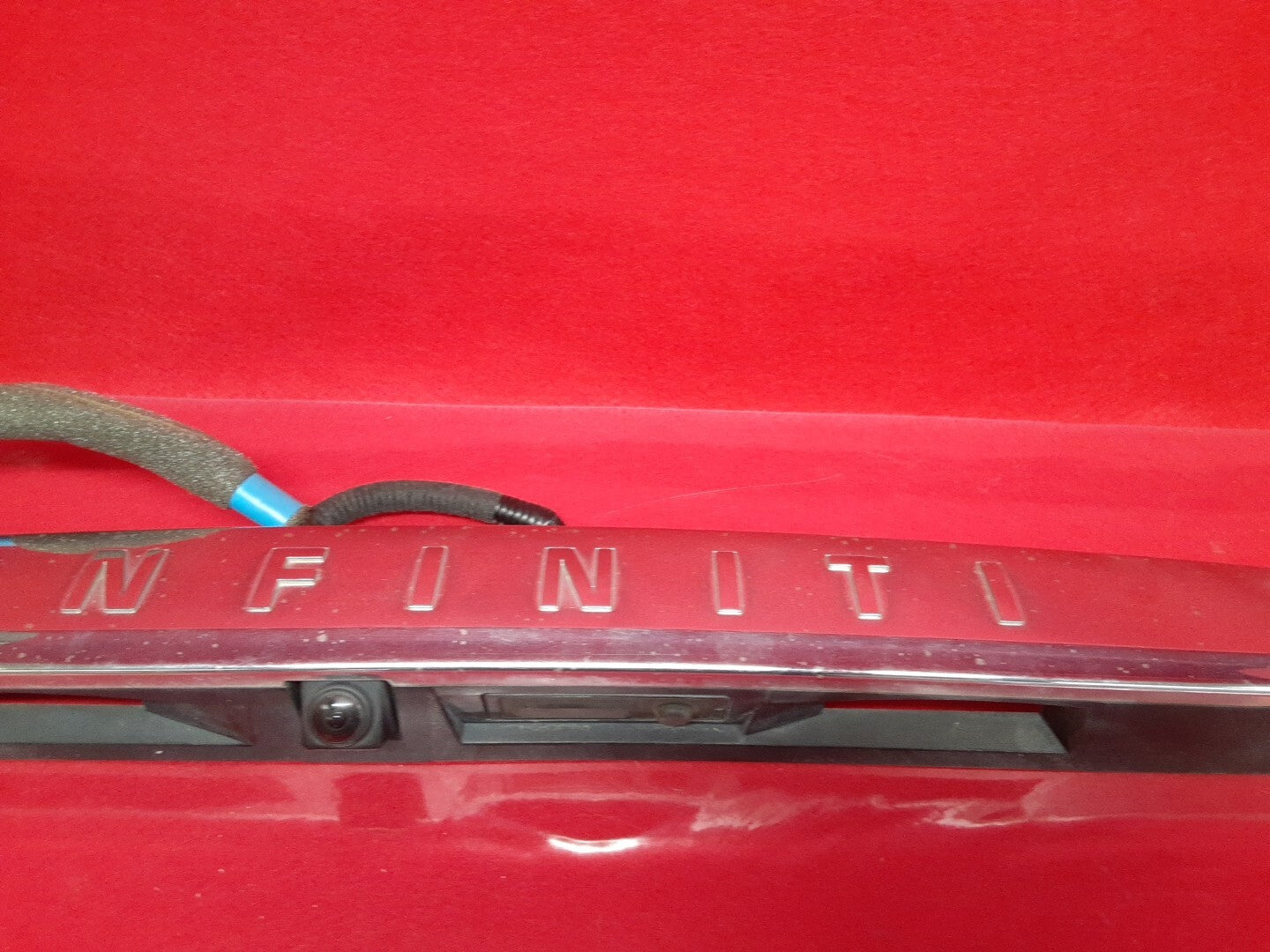 2013 Infiniti JX35 QX60 Rear Liftgate Trunk Lid Chrome Panel W/ Rear Camera OEM