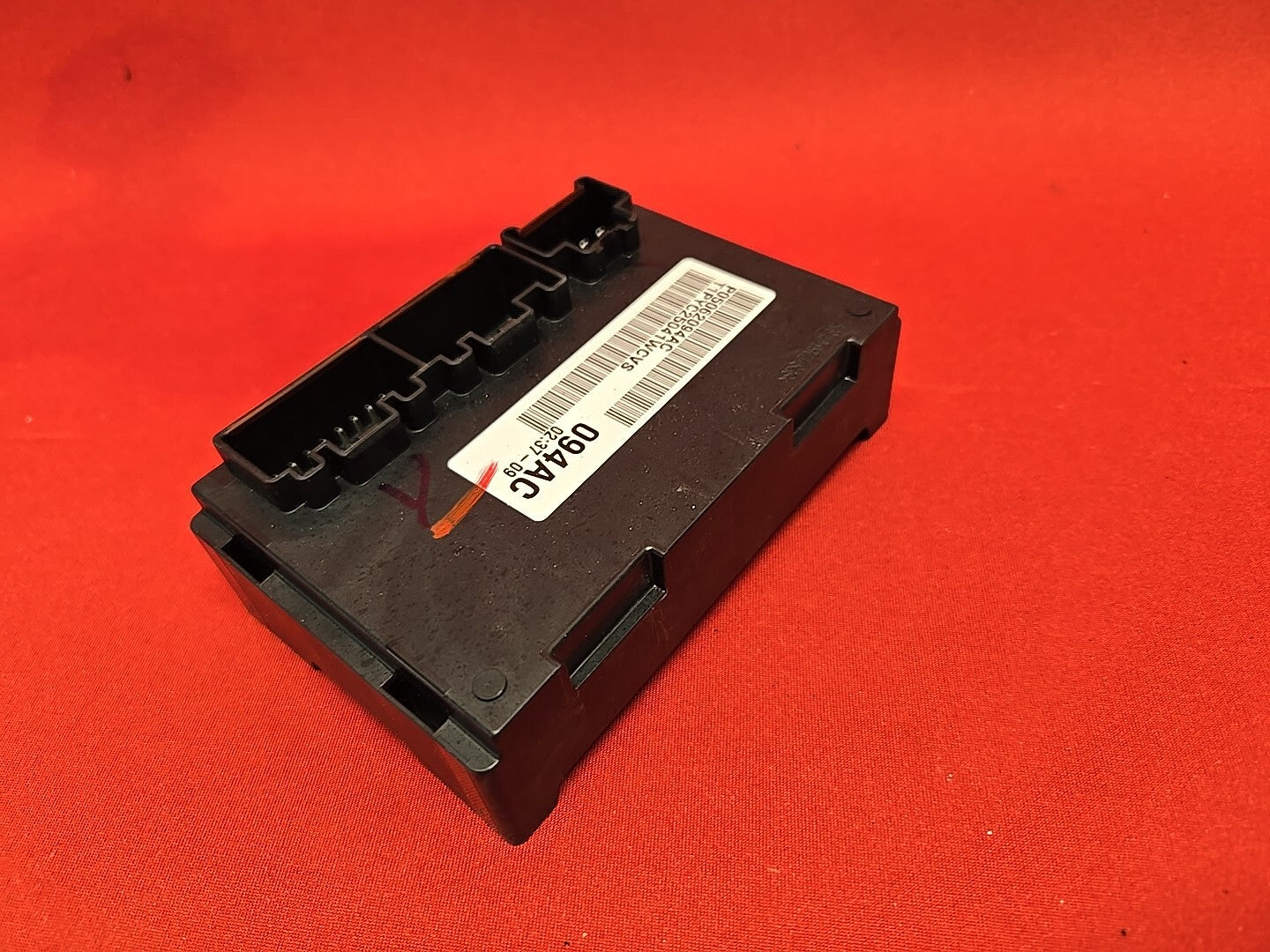 2015 Fiat 500e Electronic Parking Brake Control Module 5062094AC
