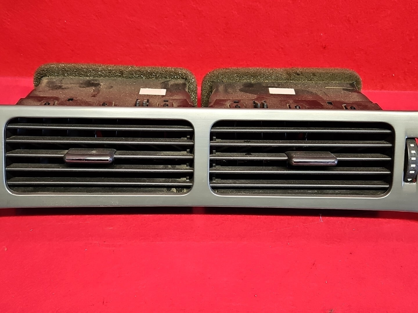 2007-2008 GM Chevrolet Tahoe / GMC Yukon Center Dash Trim Plate Wood Grain