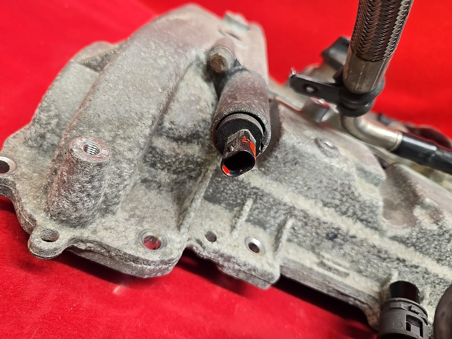 2013 - 2023 GMC Chevy Buick Cadillac L4 Camshaft Rocker Valve Cover 25201395