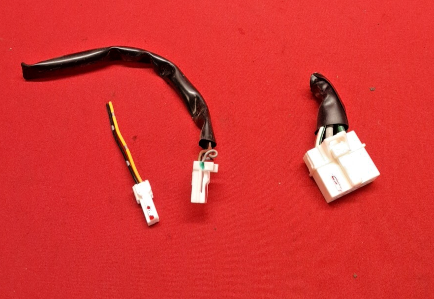2006 Nissan Xterra Ignition Lock Cylinder Assembly PIGTAILS K9810-ZP33C