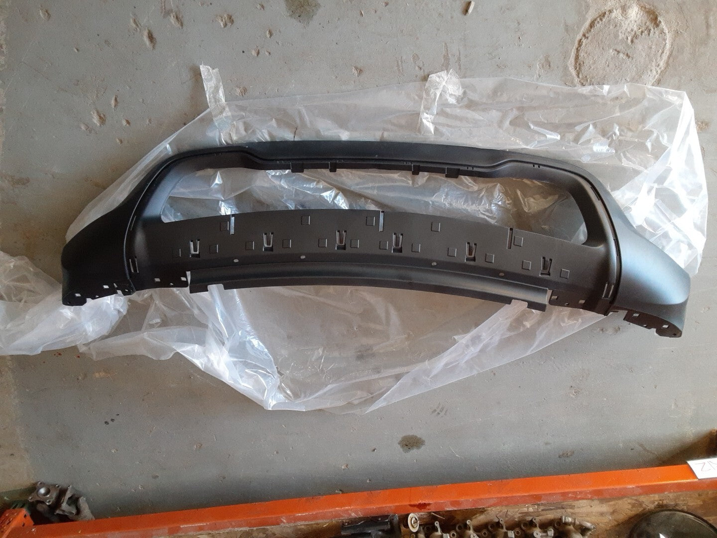 2014 2015 2016 Jeep Grand Cherokee Front Lower Fascia Bumper 68143076AD