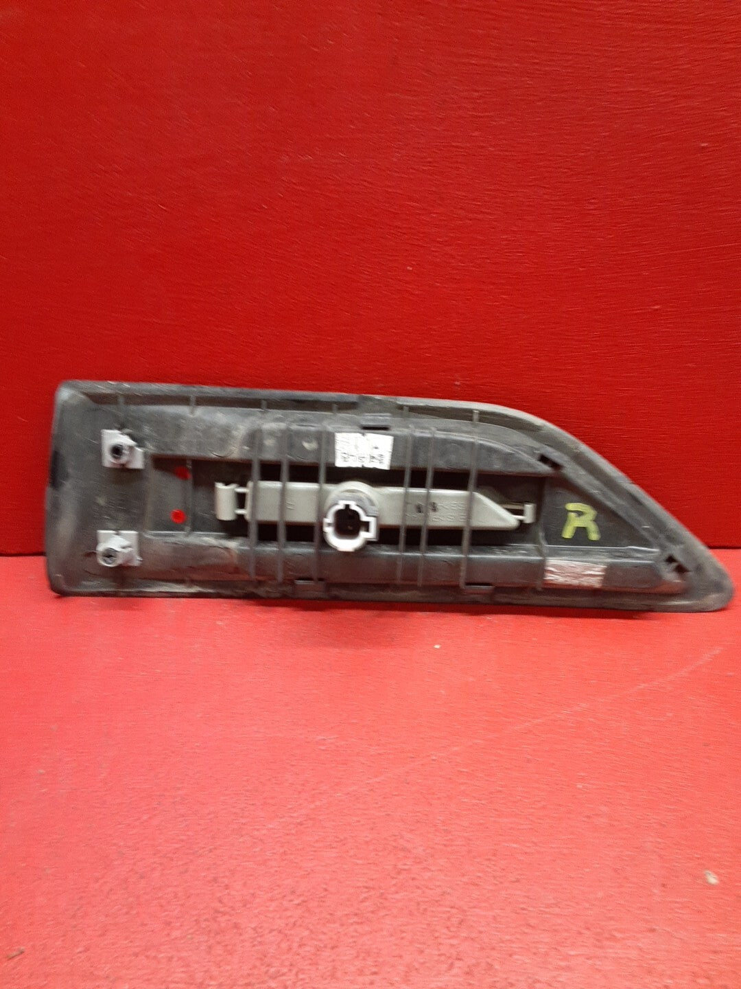 2012 2013 Kia Soul Right Pass Turn signal Marker Lamp 92302-2K000