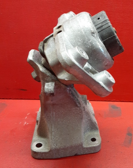 2013-2023 Land Rover Range Rover 5.0L Engine Motor Mount Assembly Right LR033180