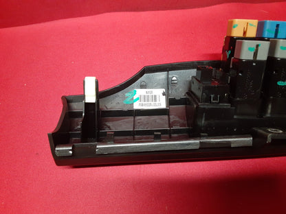 2011 - 2013 Kia Sorento Rear Wiper Traction Parking Aid Dash Assembly 937001U004