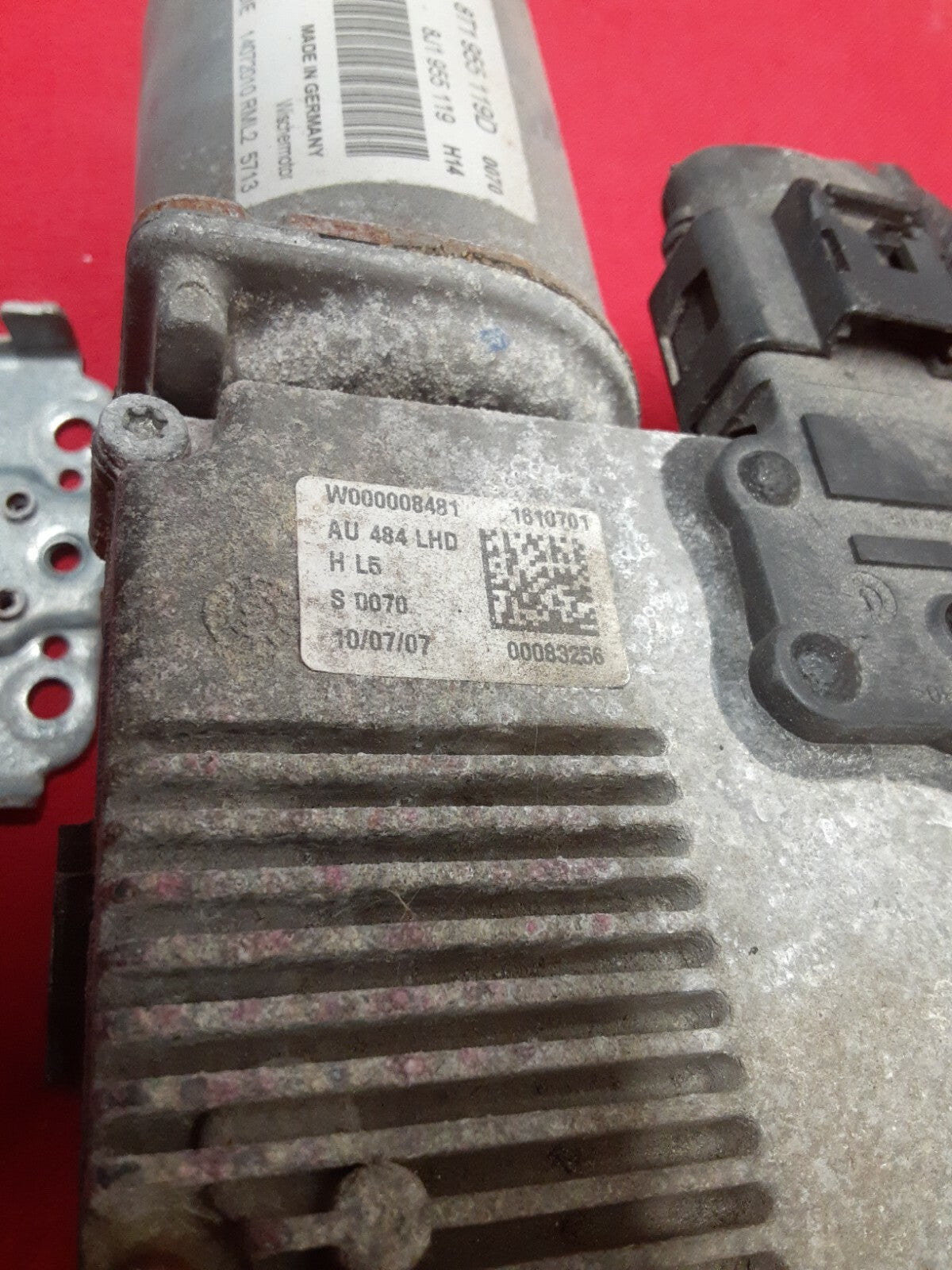 2010 2011 2012 Audi S5 Windshield Wiper Linkage Transmission Motor 8T1-955-119-D