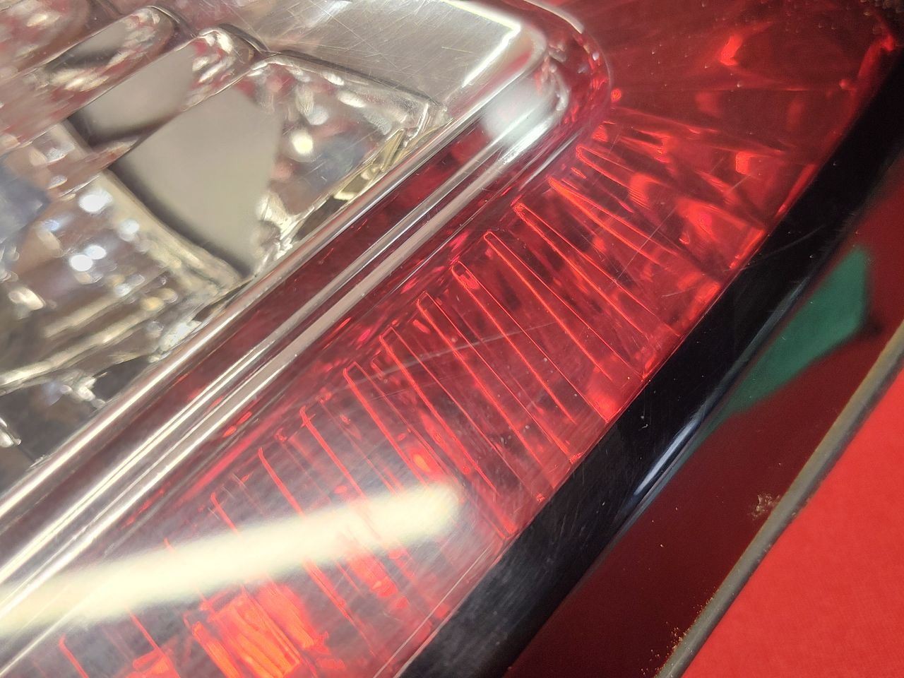 2013-2017 Chevy Chevrolet Traverse RIGHT PASSENGER Liftgate Mounted Tail Light