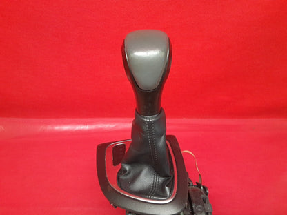 2013 Dodge Dart Automatic Transmission Floor Shifter Gear Selector W / Knob