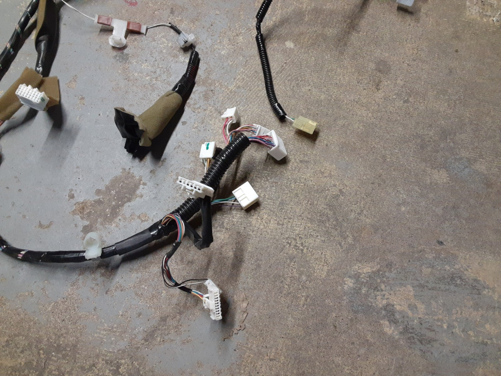 2004 - 2007 Toyota Highlander Instrument Panel Wiring Harness   82141-48A40