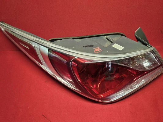 2011-2015 Hyundai Sonata GLS, Limited, Hybrid LEFT DRIVER Qtr Tail Light Lamp