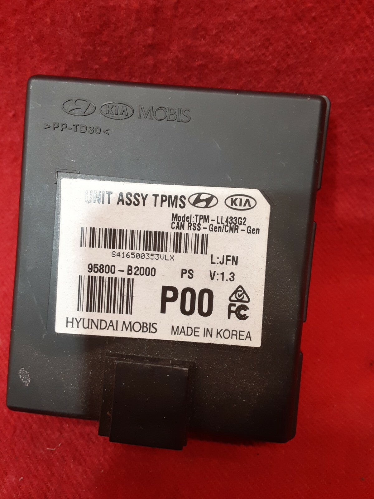 2014 2015 2016 Kia Soul TPMS / Tire Pressure Monitor Module - 95800-B2000