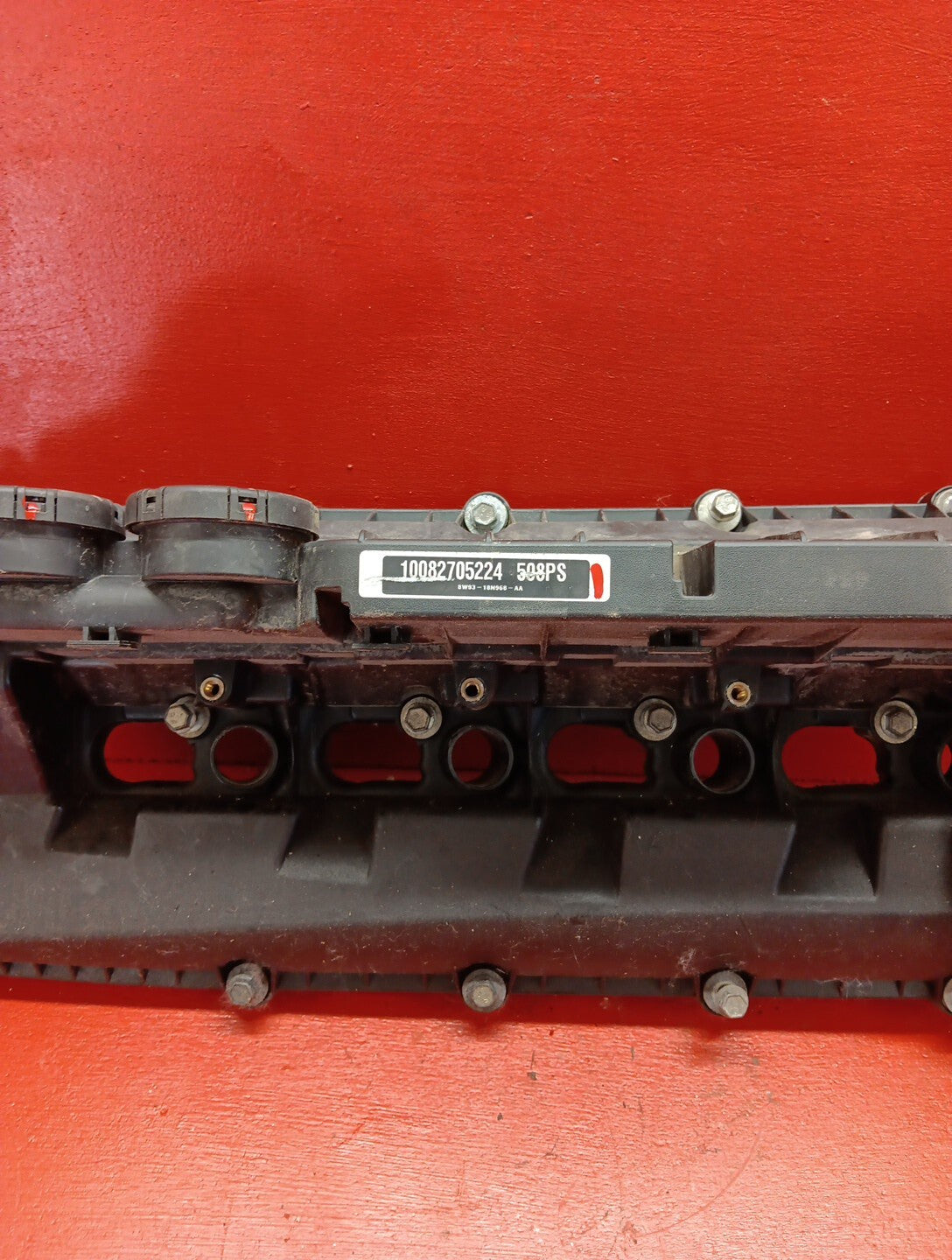2010-2024 Land Rover 5.0L Front Right Engine Cam Cover W/ Sensors LR011216