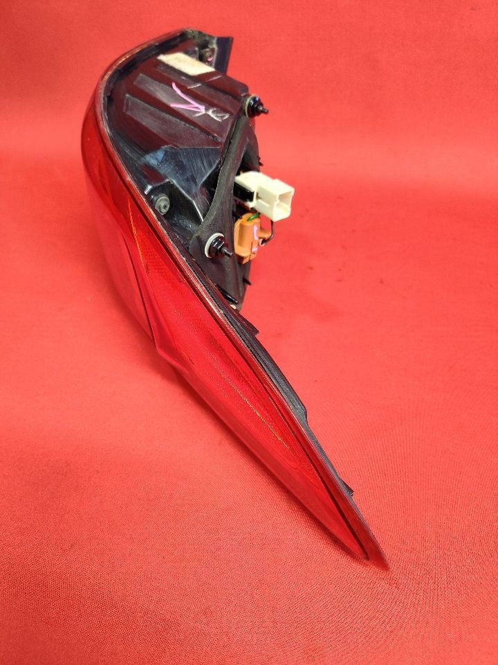 2015-2017 Hyundai Sonata GDI LEFT DRIVER Outer Quarter Tail Light Lamp Halogen