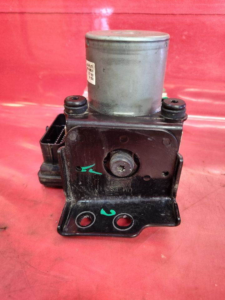 2016-2018 Kia Sorento AWD Basic Feature Anti-Lock Brake ABS Pump - 81k Miles