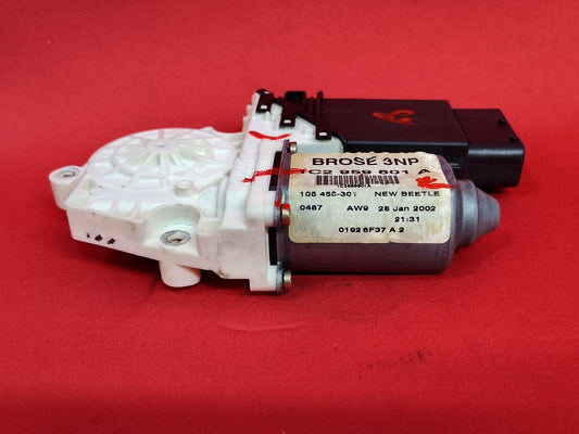 2002-2010 VW Volkswagen Beetle FRONT RIGHT PASSENGER Door Window Motor