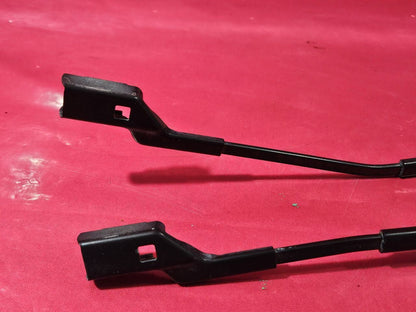 2012-2019 Range Rover Evoque Front Windshield Wiper Arm Set Left & Right