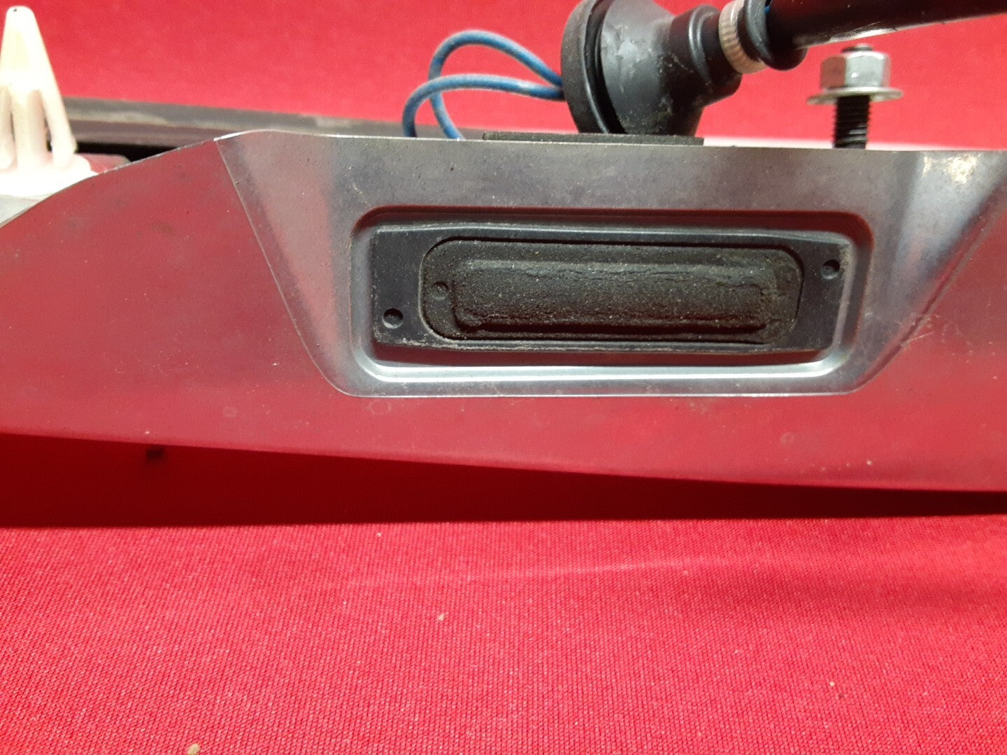 2010 - 2012 Nissan Altima Sedan Base Model Trunk Deck Lid Chrome Trim Handle
