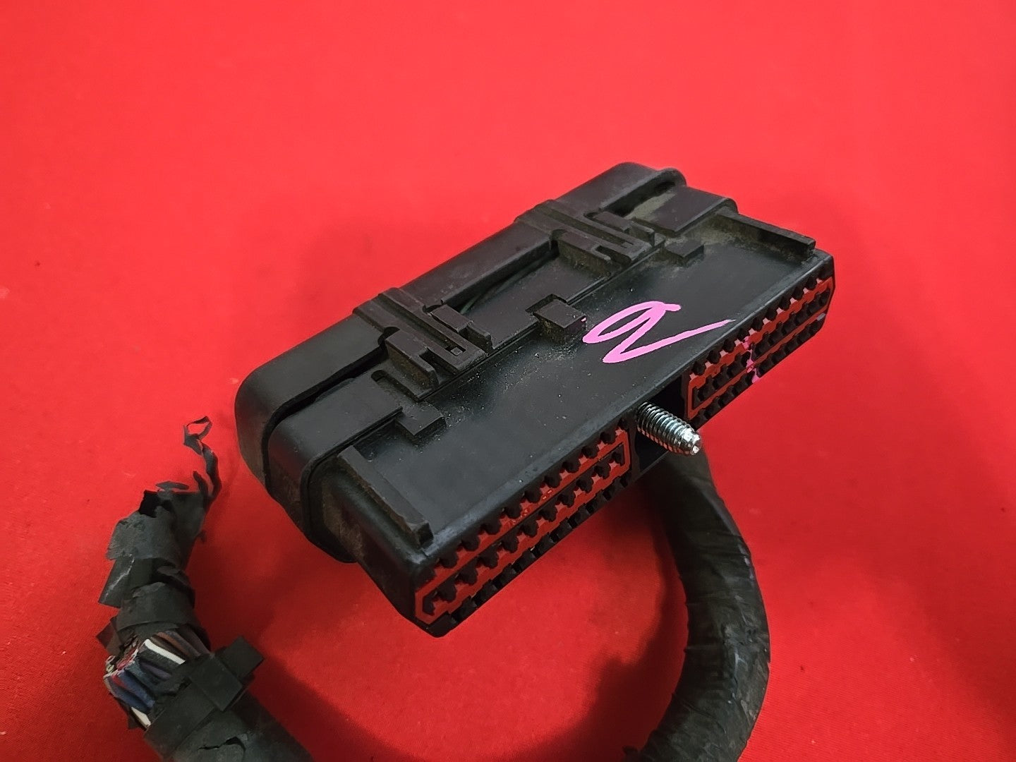 2003 2004 Jeep Grand Cherokee 5-Spd Auto Transmission Control Module - PIGTAIL