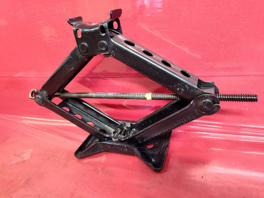 1988-2000 Chevy GMC Cadillac SUV / Pickup Emergency Tire Scissor Jack Tool Set