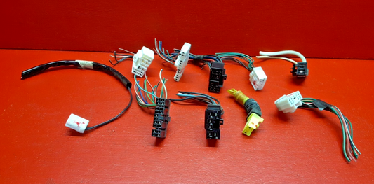 1995 - 1997 Toyota Corolla Cabin Fuse Relay Integration Box Assembly PIGTAILS