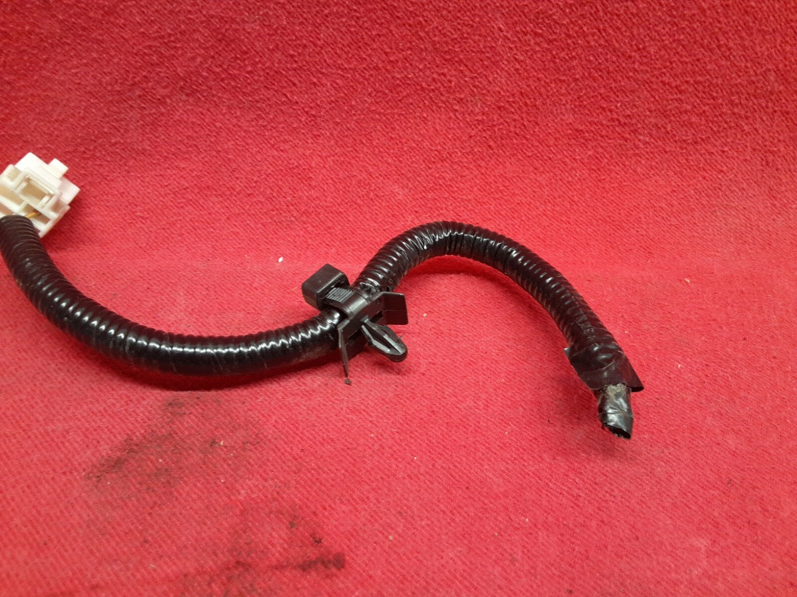 2002 2003 2004 Infiniti I35 & 2001 - 2014 Nissan Fuel Gas Door Opener PIGTAIL