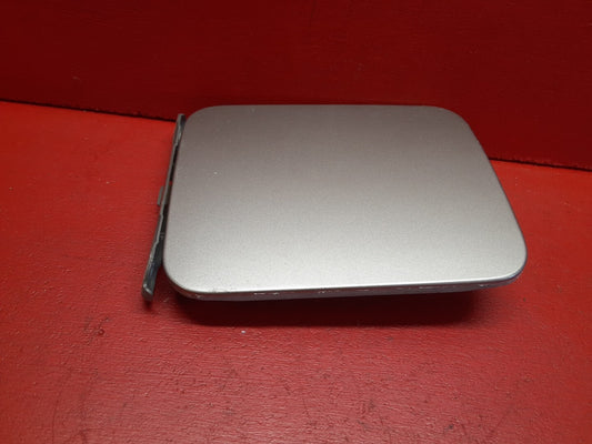 2000 - 2006 Nissan Sentra Fuel Filler Door Lid and Gas Cap