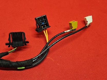 2007 - 2010 Audi Q7 - Radio CD Receiver Unit - 4E0 910 541 M - PIGTAILS