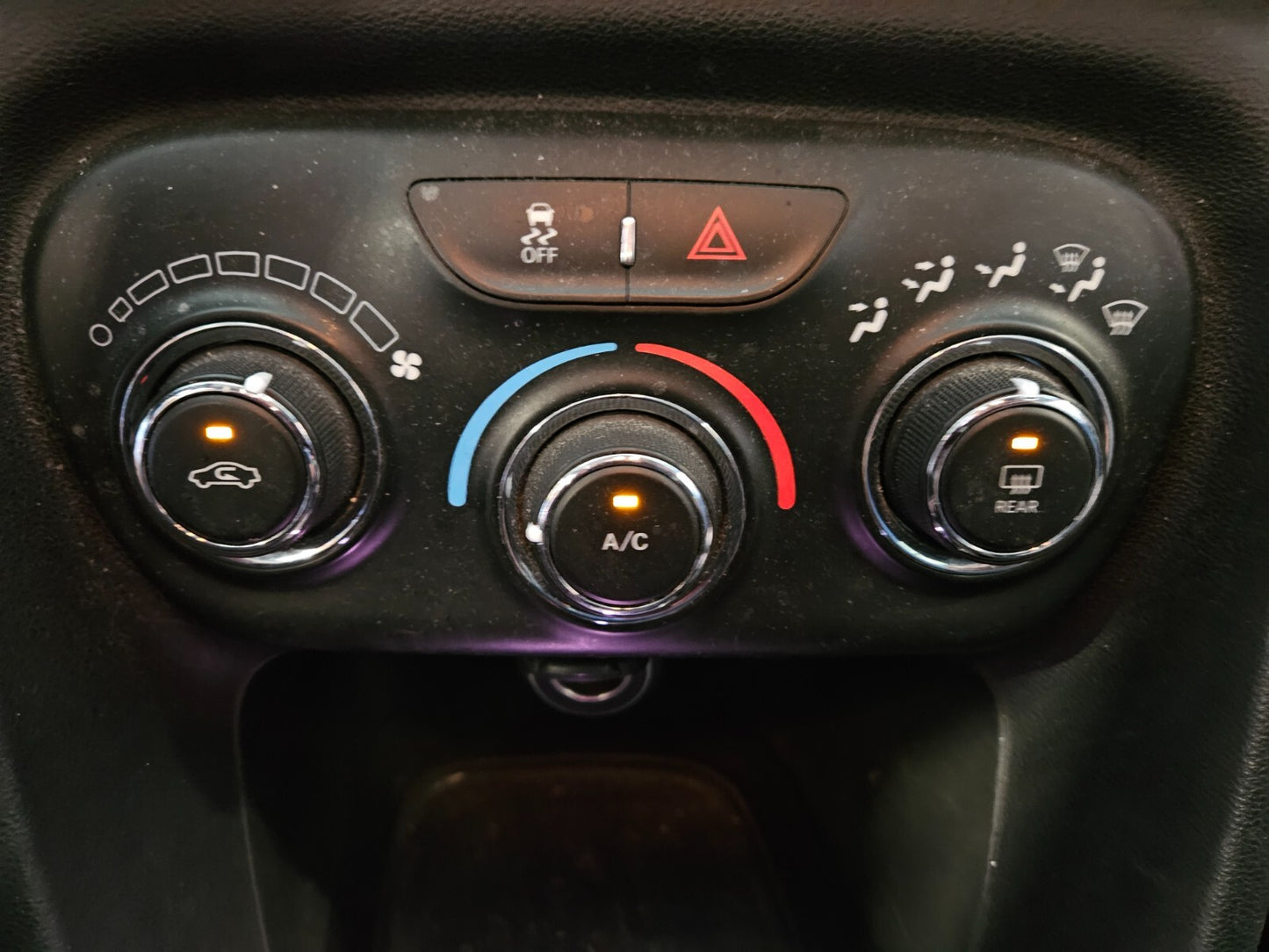 2014 - 2016 Dodge Dart Dash Climate HVAC Traction Hazard Control Unit 5MD15DX9AH
