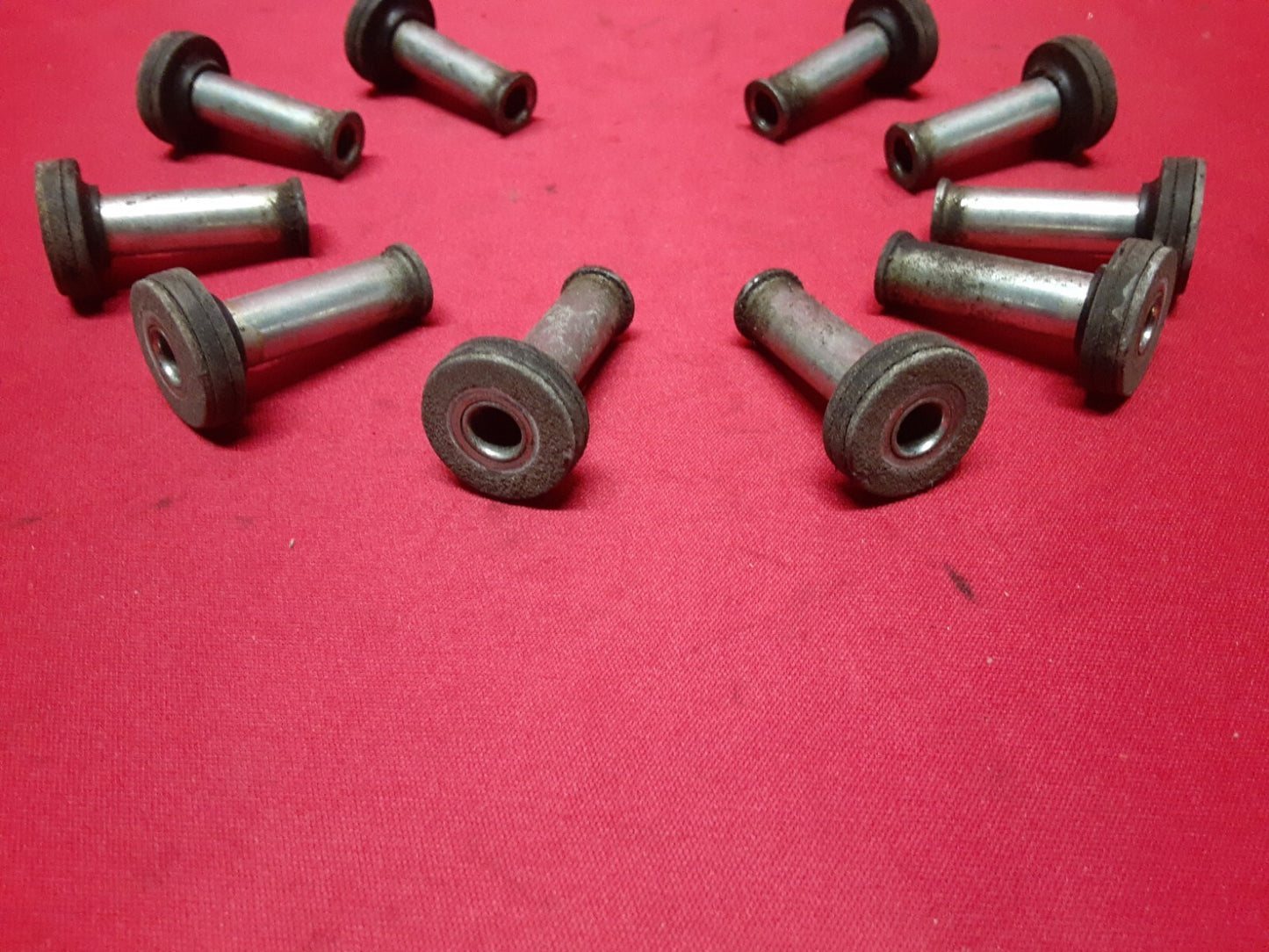 2003 - 2005 Land Range Rover HSE 4.4L V8 Intake Manifold Plenum BOLT SLEEVES
