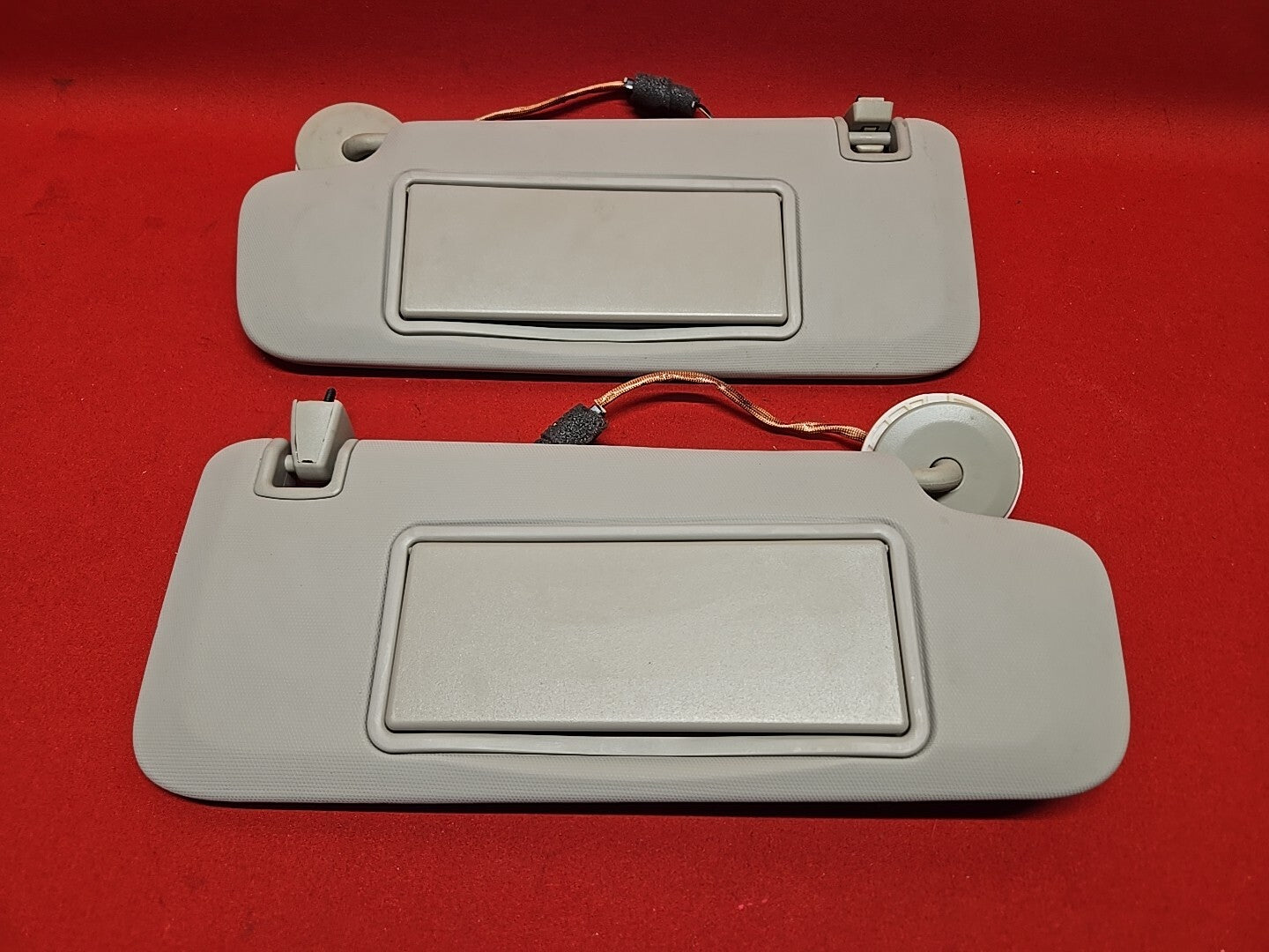 18-20 Buick Regal Sportback TourX Sun Visor Sunshade SET Illuminated Beige
