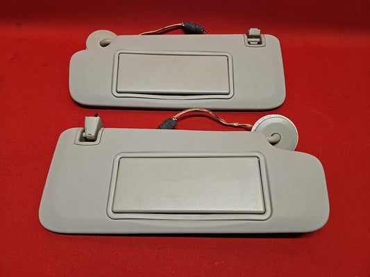 18-20 Buick Regal Sportback TourX Sun Visor Sunshade SET Illuminated Beige