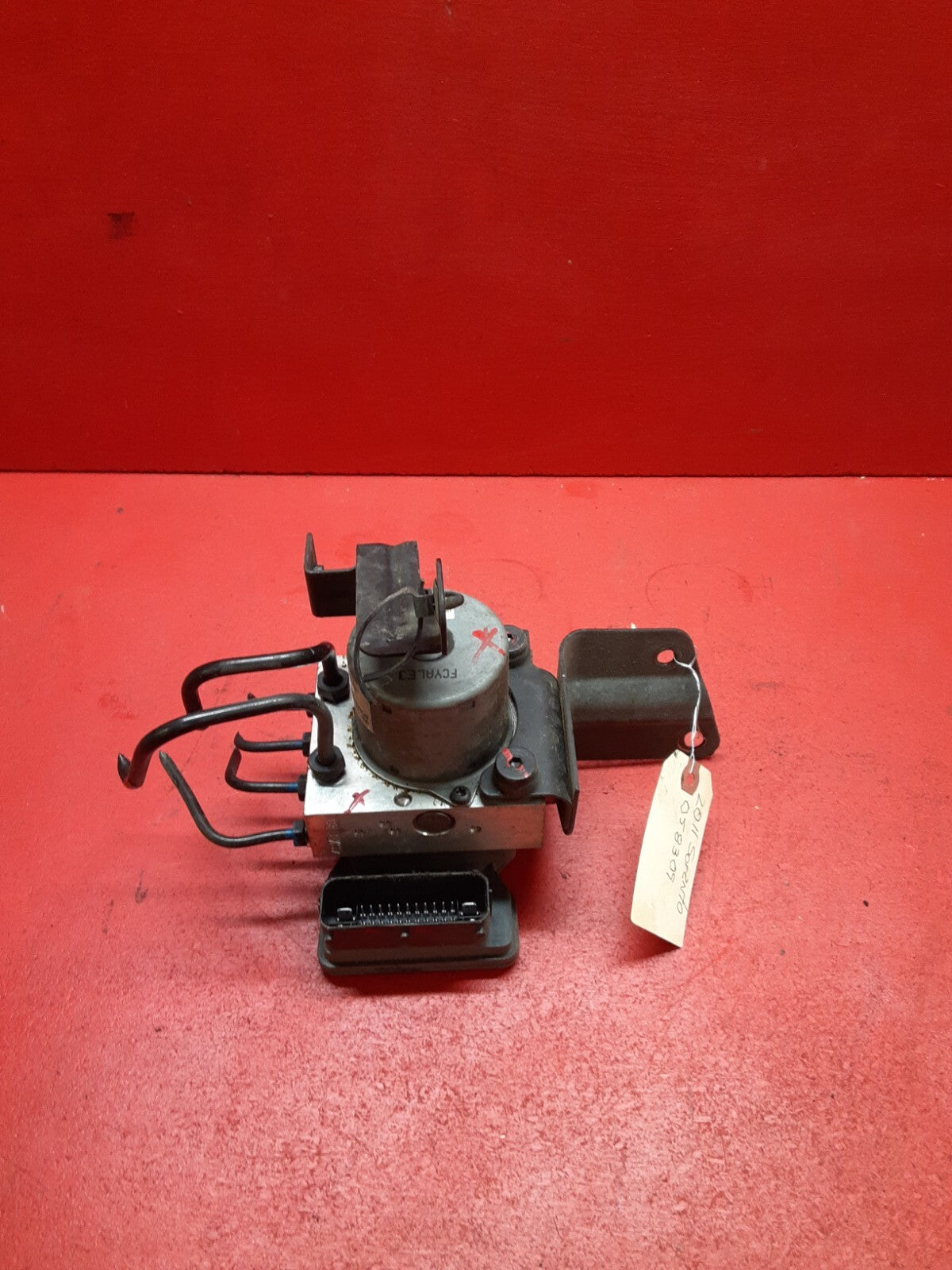 2011 2012 2013 Kia Sorento Anti-Lock Brakes ABS Pump Assembly 589101U860