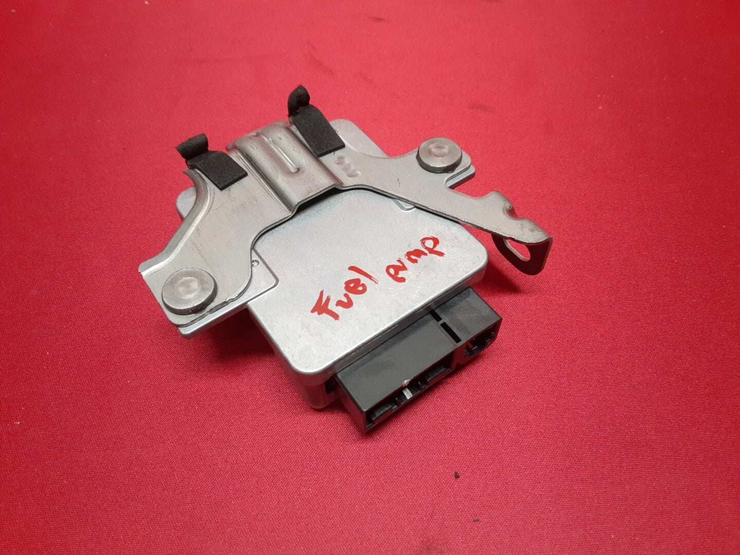2013 - 2021 Mazda L4 Gasoline Fuel Pump Driver Control Module PE02-18-561