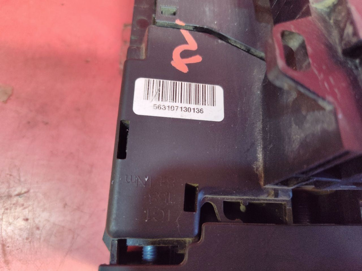 2006-2017 Mercedes Benz FRONT Prefuse Fuse Box Junction Block Battery Terminal