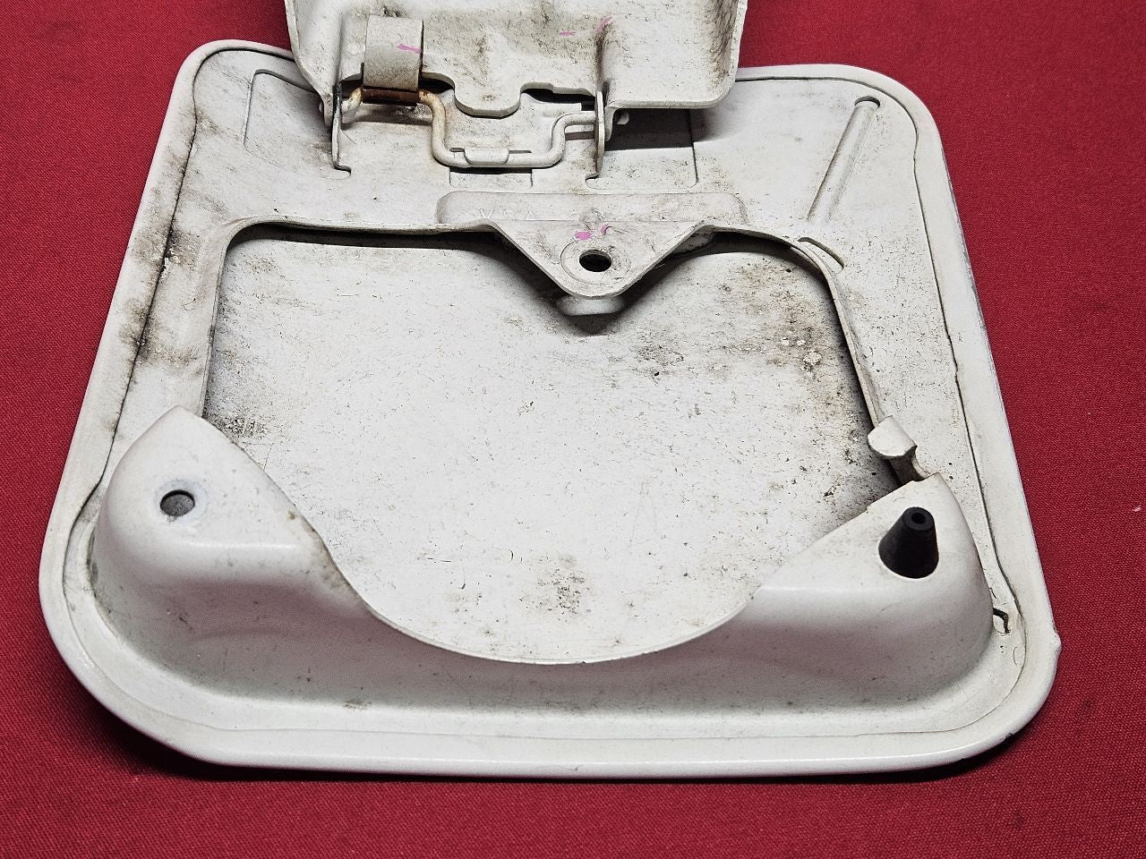 06-07 Charger 05-08 Magnum 05-10 Chrysler 300 Fuel Filler Door PW1 White