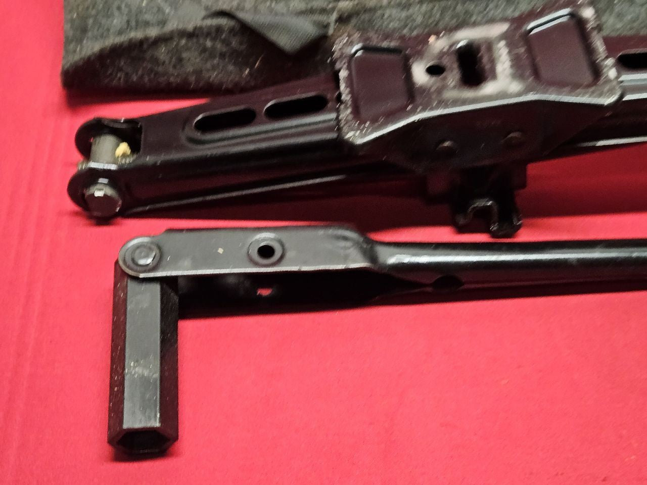 2005-2008 Ford Mercury Emergency Spare Tire Scissor Jack Lug Wrench Bag Set