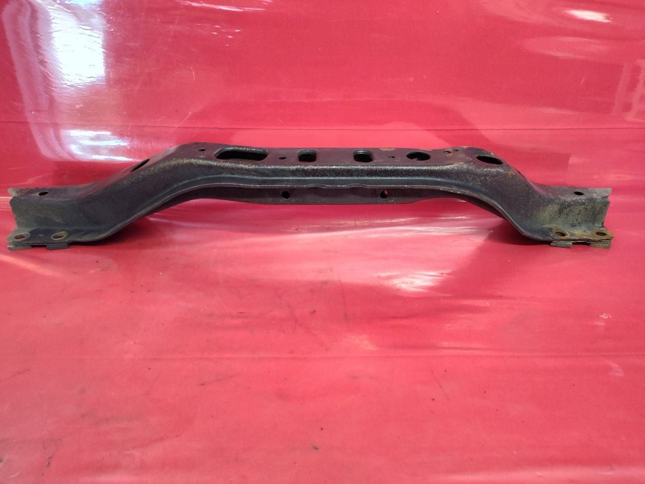 1990-1995 Toyota 4Runner 3.0L V6 Automatic Transmission Crossmember 4WD ONLY
