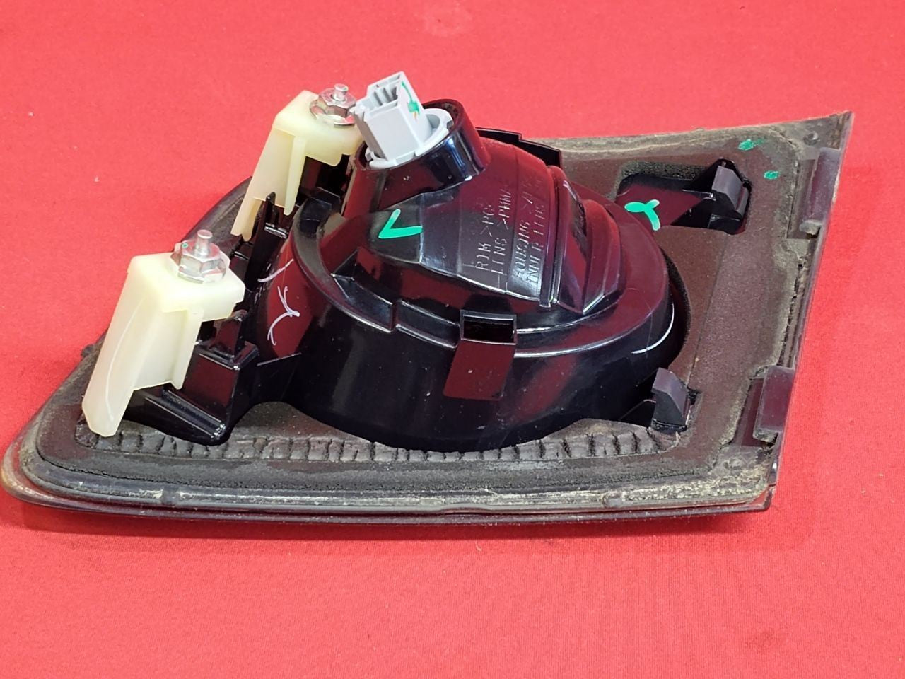 2007-2009 Mazda Mazda3 SEDAN Inner Trunk Deck Lid LEFT DRIVER Tail Light Lamp